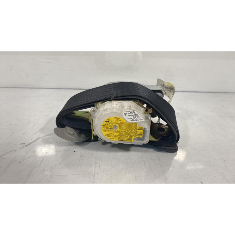 Pretensionneur de ceinture avant droit TOYOTA COROLLA VERSO 2 Photo n°2
