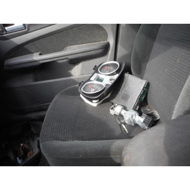 Serrure avant droit FORD FOCUS 2 Photo n°10