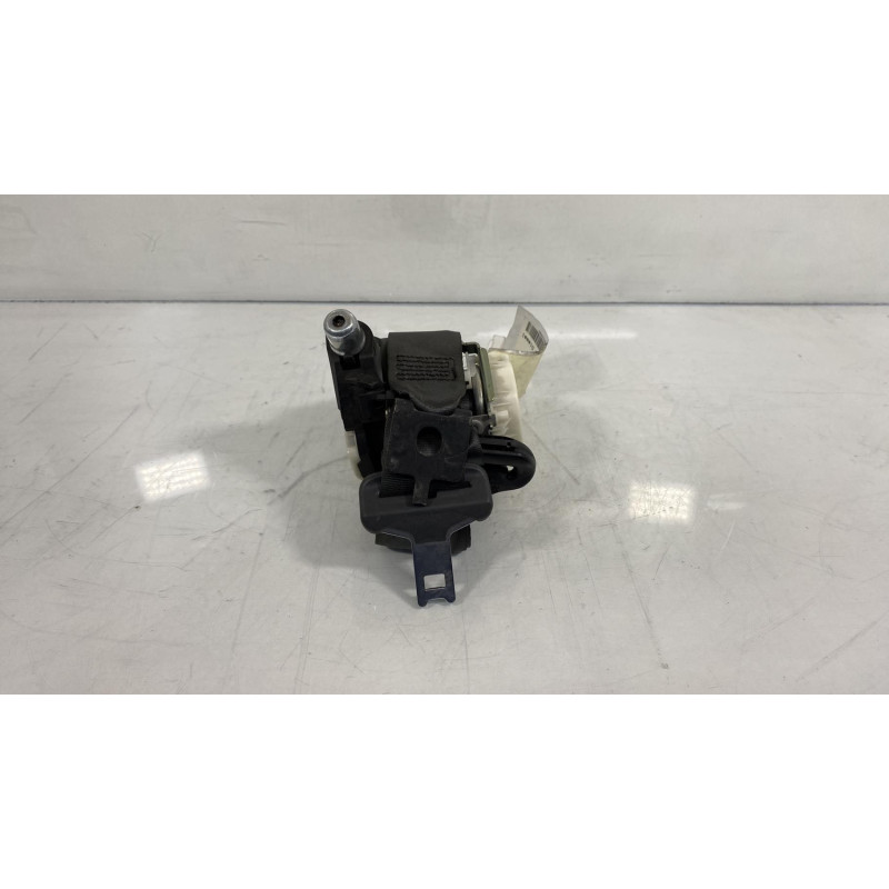Pretensionneur de ceinture arriere gauche RENAULT CLIO 3 Photo n°3