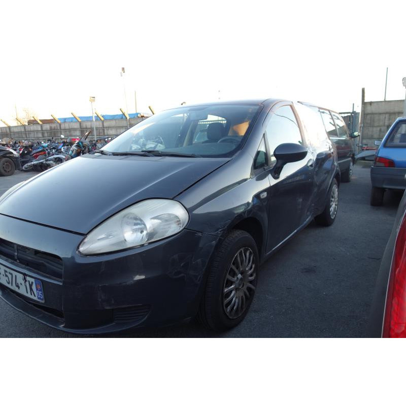 Pretensionneur de ceinture avant droit FIAT GRANDE PUNTO Photo n°4