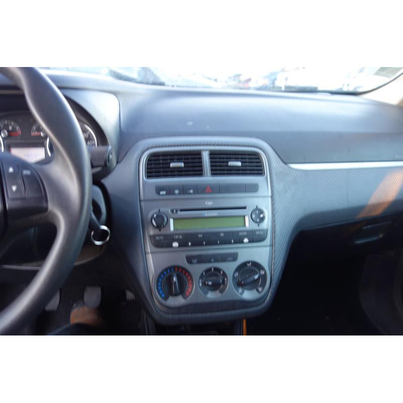 Pretensionneur de ceinture avant droit FIAT GRANDE PUNTO Photo n°9
