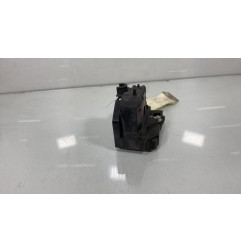 Serrure avant droit RENAULT SCENIC 1