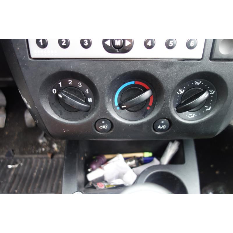 Arret de porte avant droit FORD FIESTA 5 Photo n°9