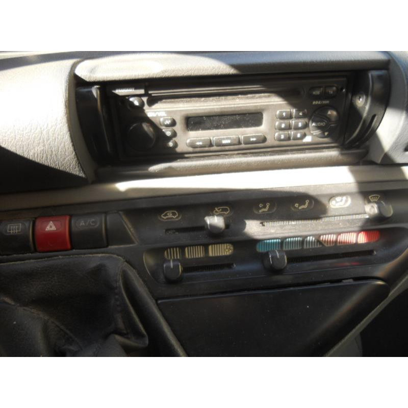 Interrupteur de leve vitre avant droit PEUGEOT 806 Photo n°9