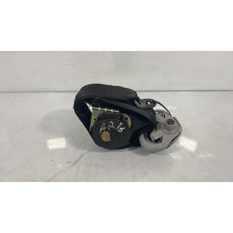Ceinture arriere gauche VOLKSWAGEN GOLF 4 Photo n°3