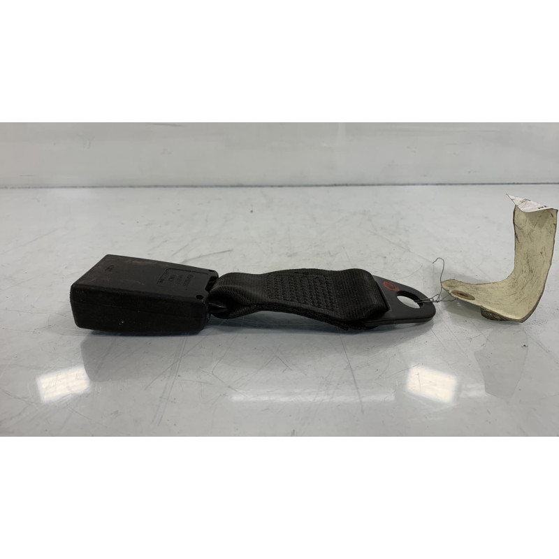 Attache ceinture arriere droit FORD KA 2 Photo n°3