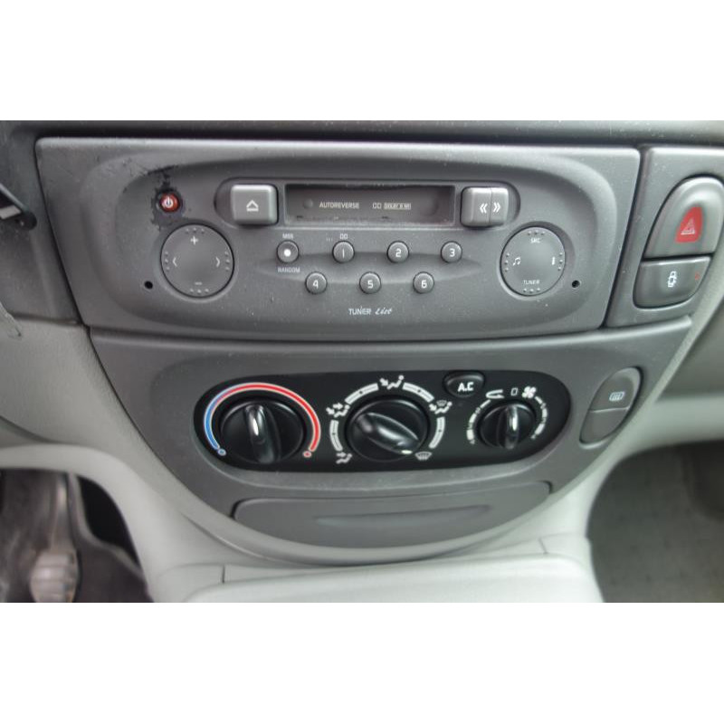 Interrupteur de leve vitre avant gauche RENAULT SCENIC 1 Photo n°8