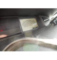 Attache ceinture arriere centrale RENAULT ESPACE 4