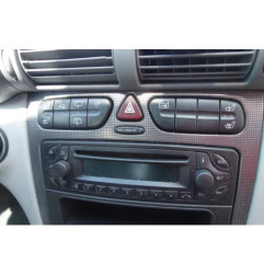 Eclairage de plaque MERCEDES CLASSE C 203
