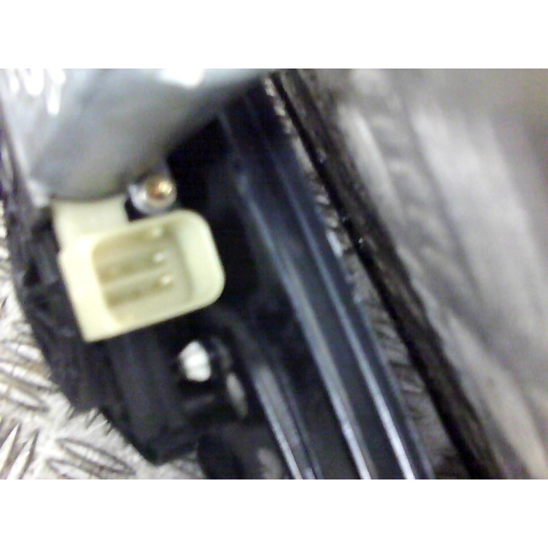 Leve vitre electrique arriere droit MERCEDES CLASSE C 203 Photo n°2