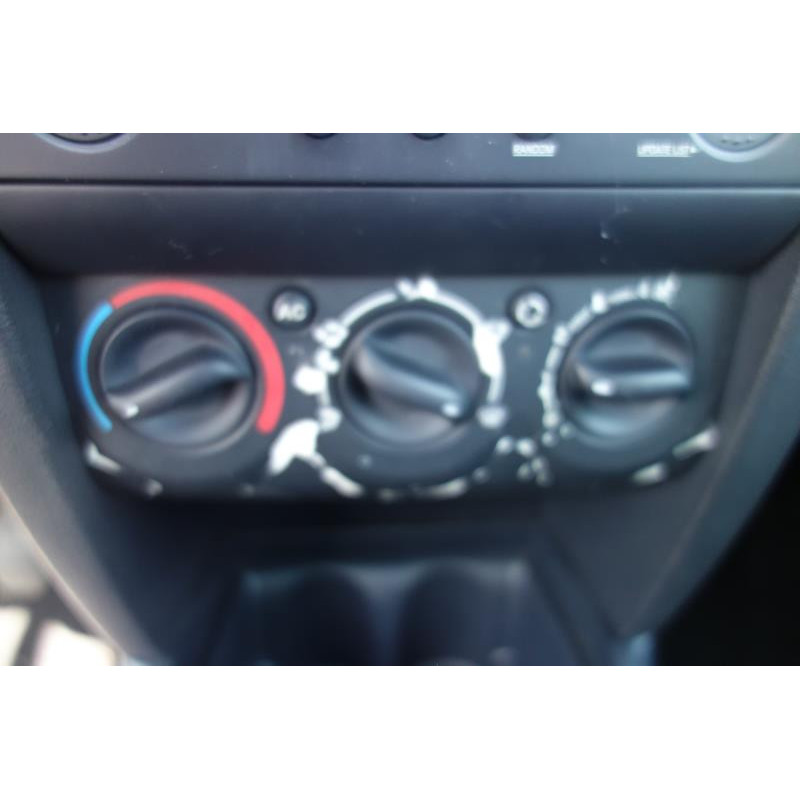 Interrupteur de leve vitre avant droit RENAULT CLIO 2 Photo n°10