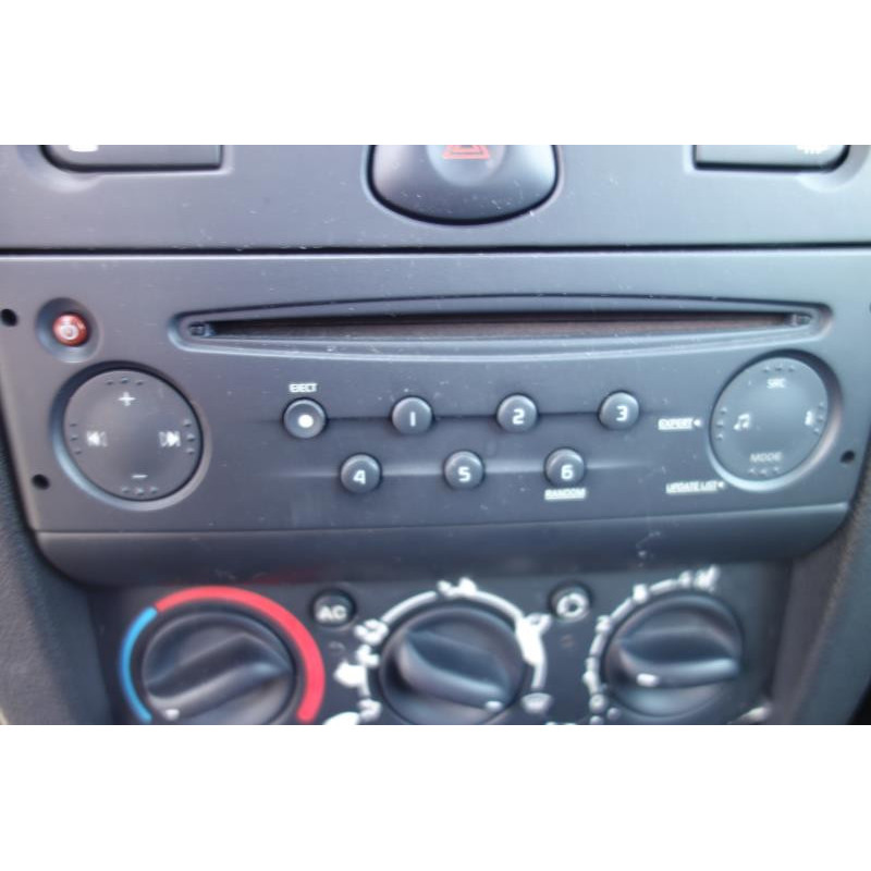 Interrupteur de leve vitre avant droit RENAULT CLIO 2 Photo n°11