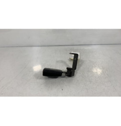 Attache ceinture arriere droit HYUNDAI I 10 1