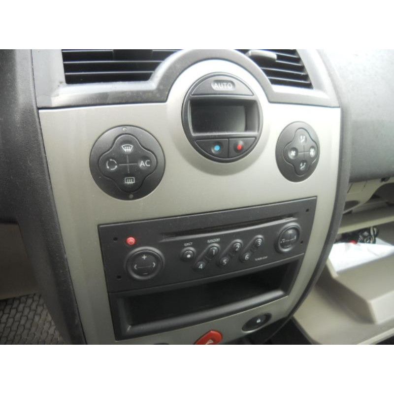 Repetiteur clignotant avant droit  (Feux) RENAULT MEGANE 2 Photo n°10