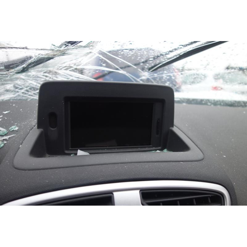Ecran GPS RENAULT CLIO 3 Photo n°12