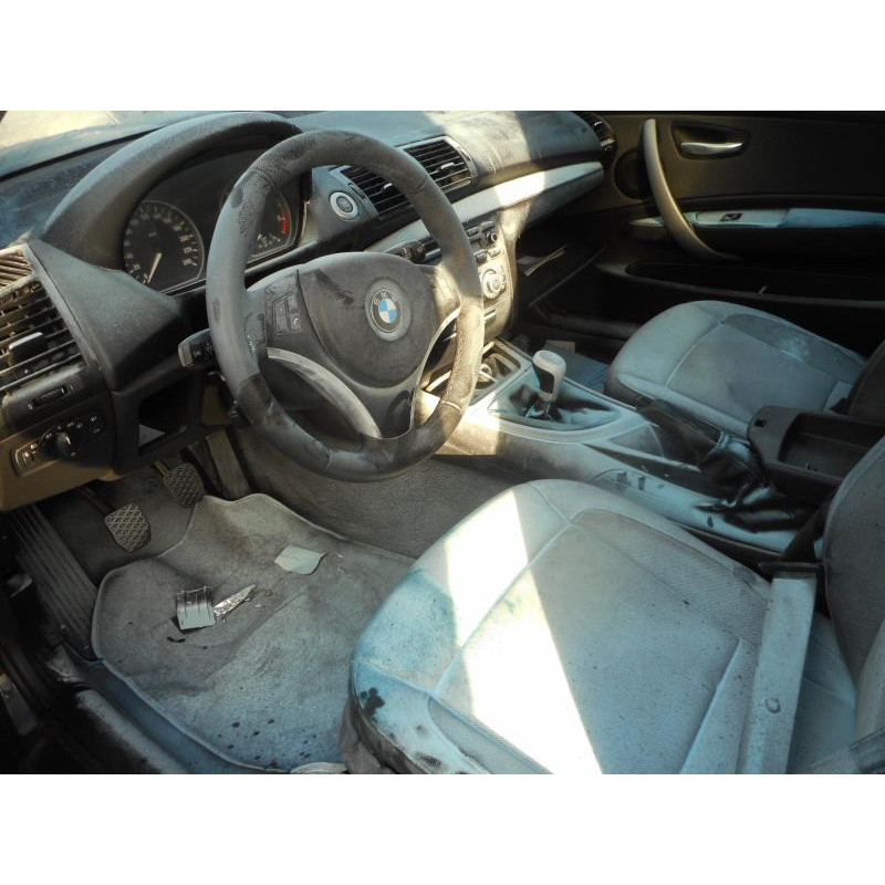 Baie de pare brise BMW SERIE 1 E81 Photo n°5