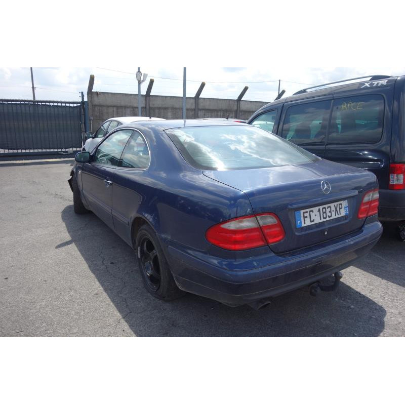Porte avant droit MERCEDES CLASSE CLK 208 Photo n°6