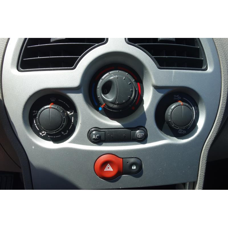 Capot RENAULT MODUS Photo n°9