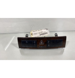 Bouton de warning MERCEDES CLASSE C 203 Photo n°1