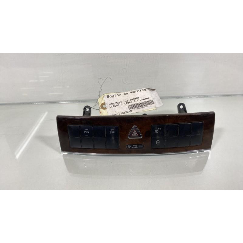 Bouton de warning MERCEDES CLASSE C 203 Photo n°1
