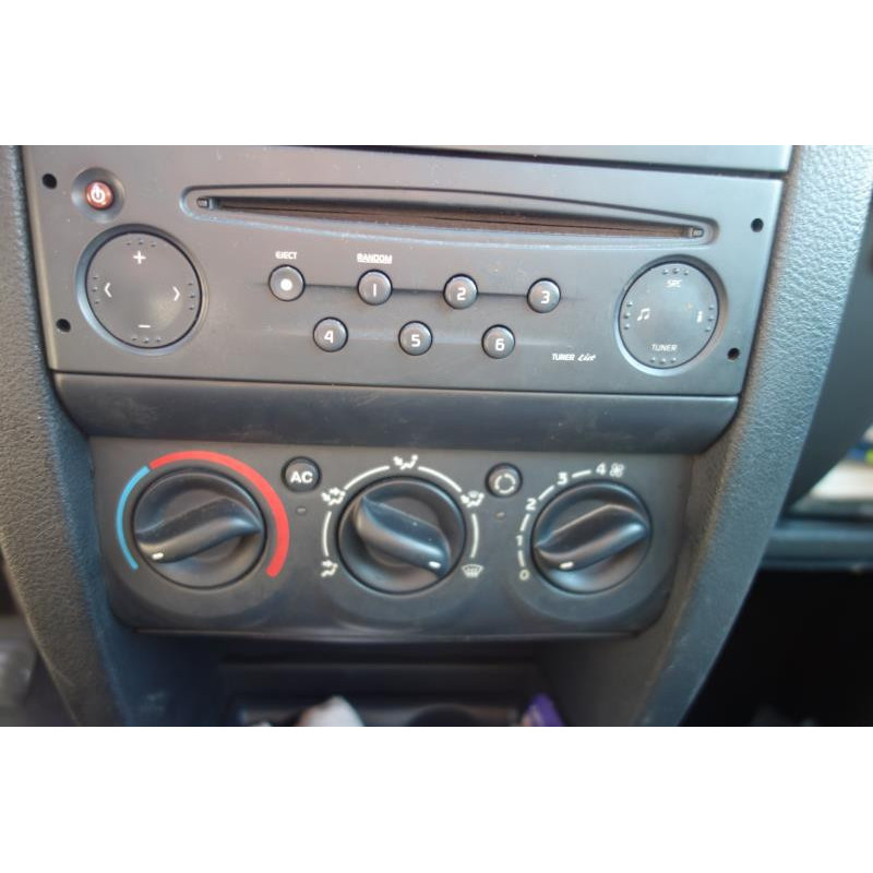 Porte arriere gauche RENAULT CLIO 2 Photo n°9