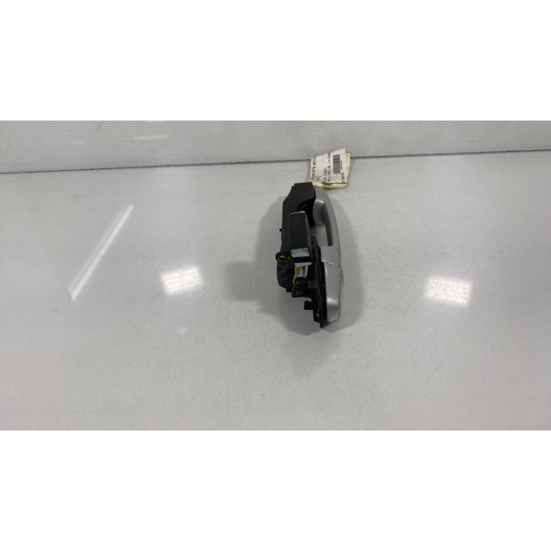 Poignee porte arriere droit TOYOTA YARIS 2 Photo n°2