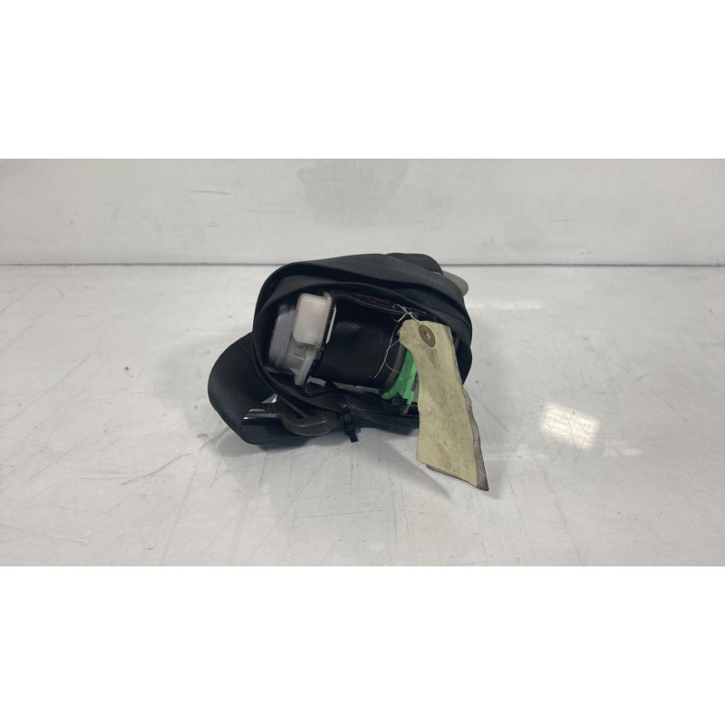 Pretensionneur de ceinture avant gauche TOYOTA YARIS 2 Photo n°2
