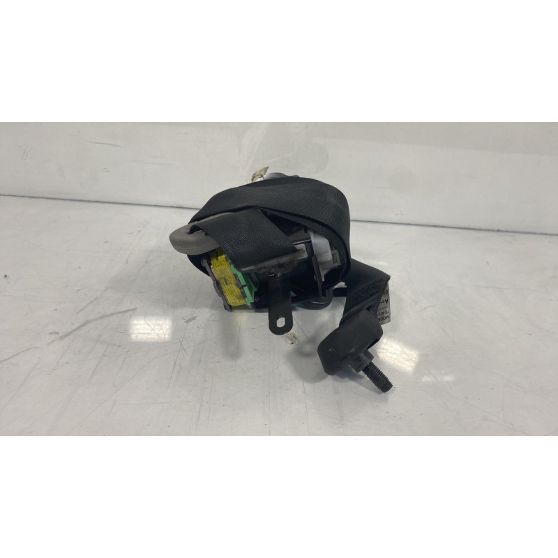 Pretensionneur de ceinture avant gauche TOYOTA YARIS 2 Photo n°3
