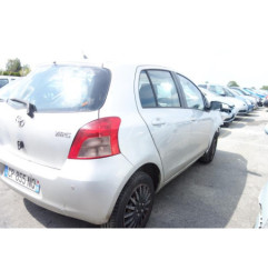 Pretensionneur de ceinture avant gauche TOYOTA YARIS 2