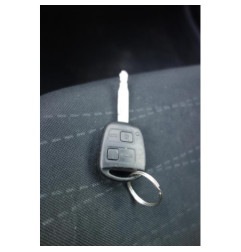 Pretensionneur de ceinture avant gauche TOYOTA YARIS 2