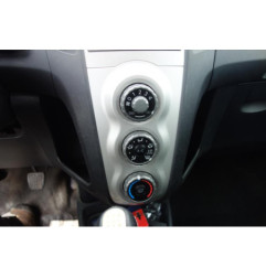 Serrure avant droit TOYOTA YARIS 2