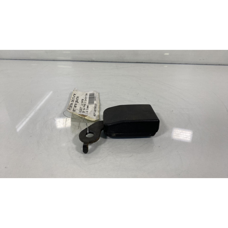 Attache ceinture arriere gauche PEUGEOT 307 Photo n°3