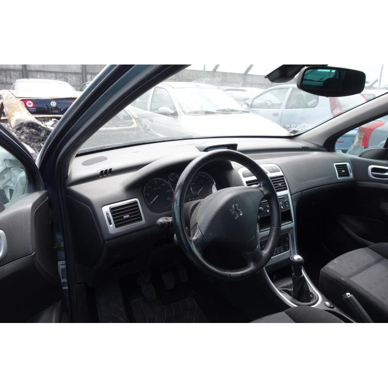 Attache ceinture arriere gauche PEUGEOT 307 Photo n°8