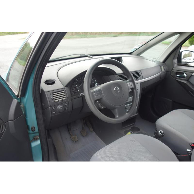 Feu factice arriere droit OPEL MERIVA A Photo n°8