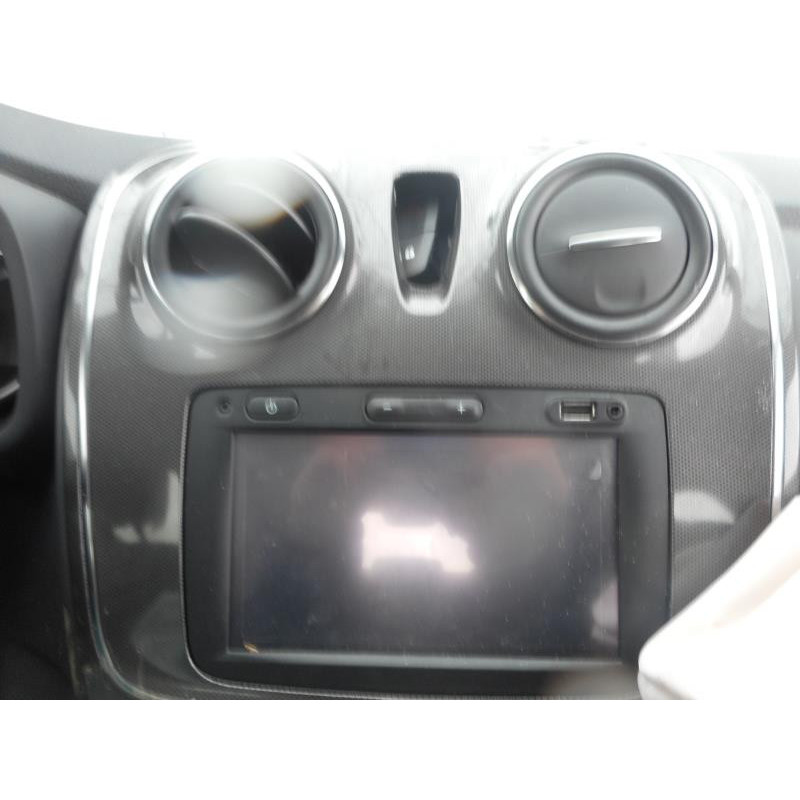 Bouton de warning DACIA SANDERO 2 Photo n°10