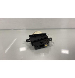 Bouton de warning SUZUKI SWIFT 4