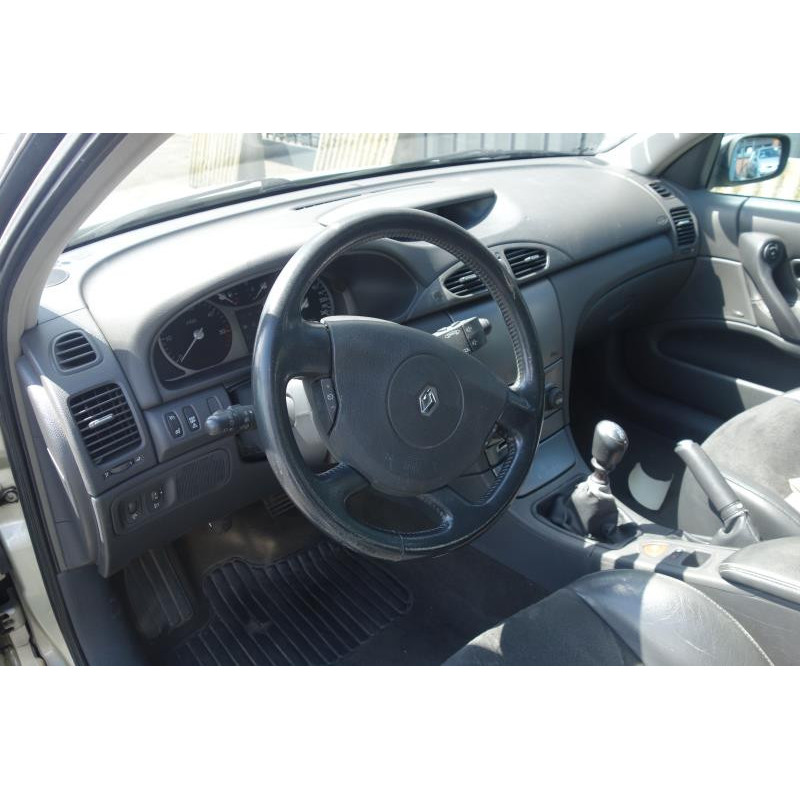 Calandre RENAULT LAGUNA 2 Photo n°6