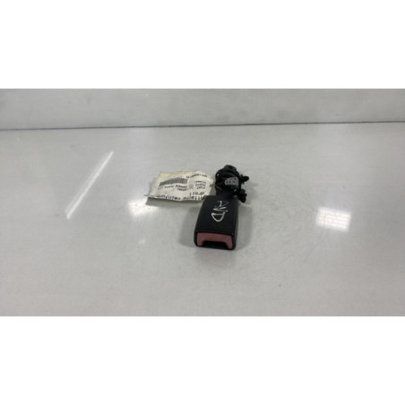 Attache ceinture avant droit FIAT GRANDE PUNTO Photo n°1
