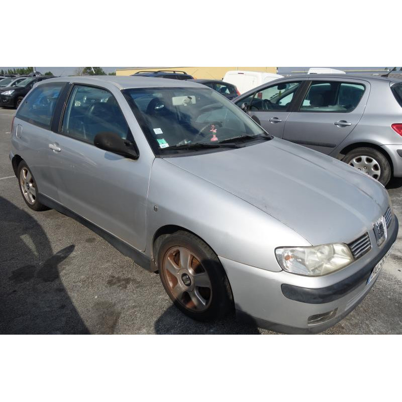 Trappe d'essence SEAT IBIZA 2 Photo n°5