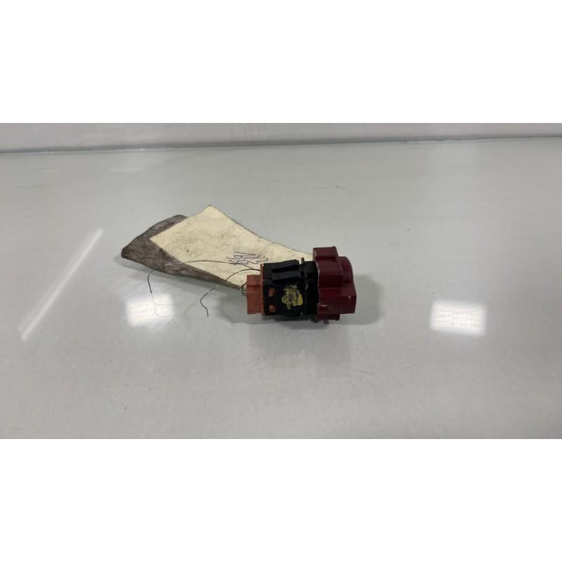 Bouton de warning CITROEN C4 1 Photo n°2