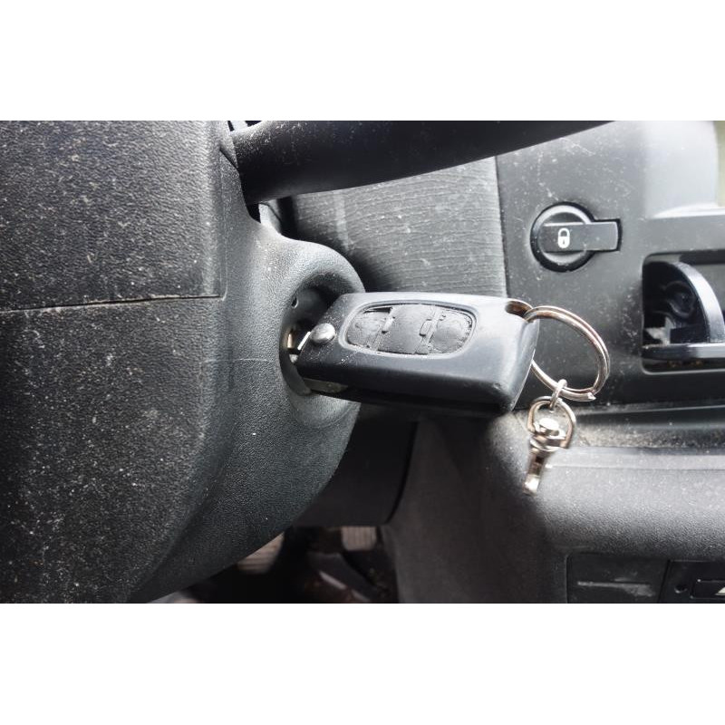 Trappe d'essence CITROEN C4 1 Photo n°12