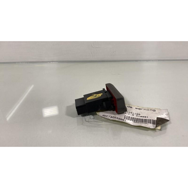 Bouton de warning HYUNDAI ACCENT 2 Photo n°2