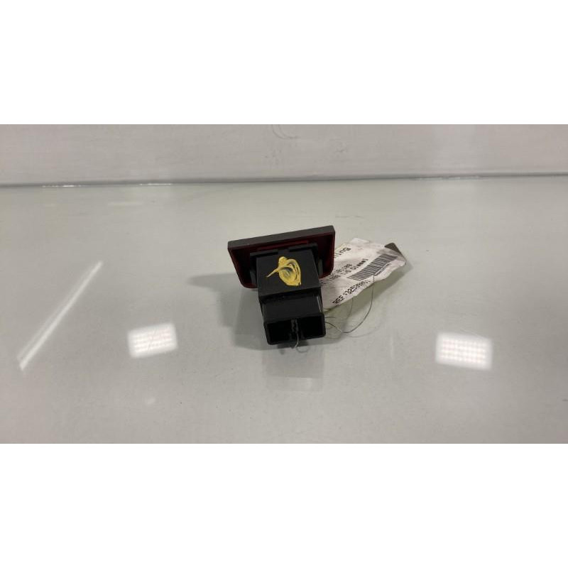 Bouton de warning HYUNDAI ACCENT 2 Photo n°3