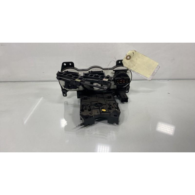 Commande chauffage HYUNDAI ACCENT 2 Photo n°3