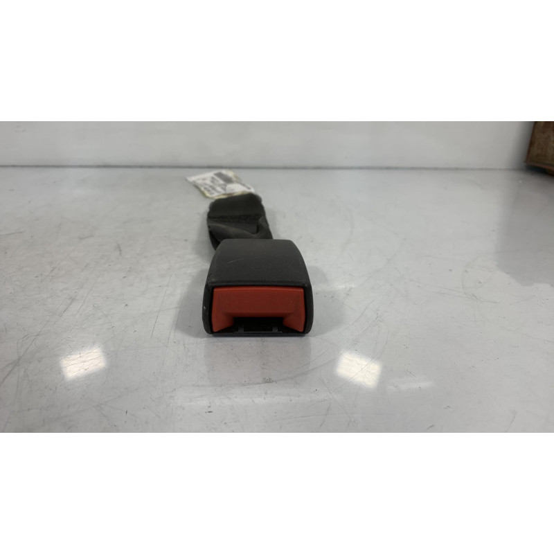 Attache ceinture arriere droit CITROEN C3 2 Photo n°1