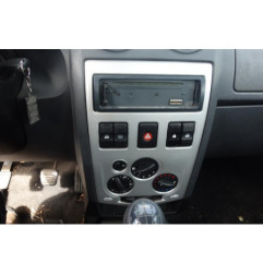 Poignee porte avant droit DACIA LOGAN 1