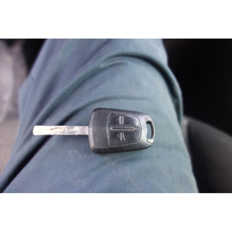 Serrure avant droit OPEL ZAFIRA B Photo n°10