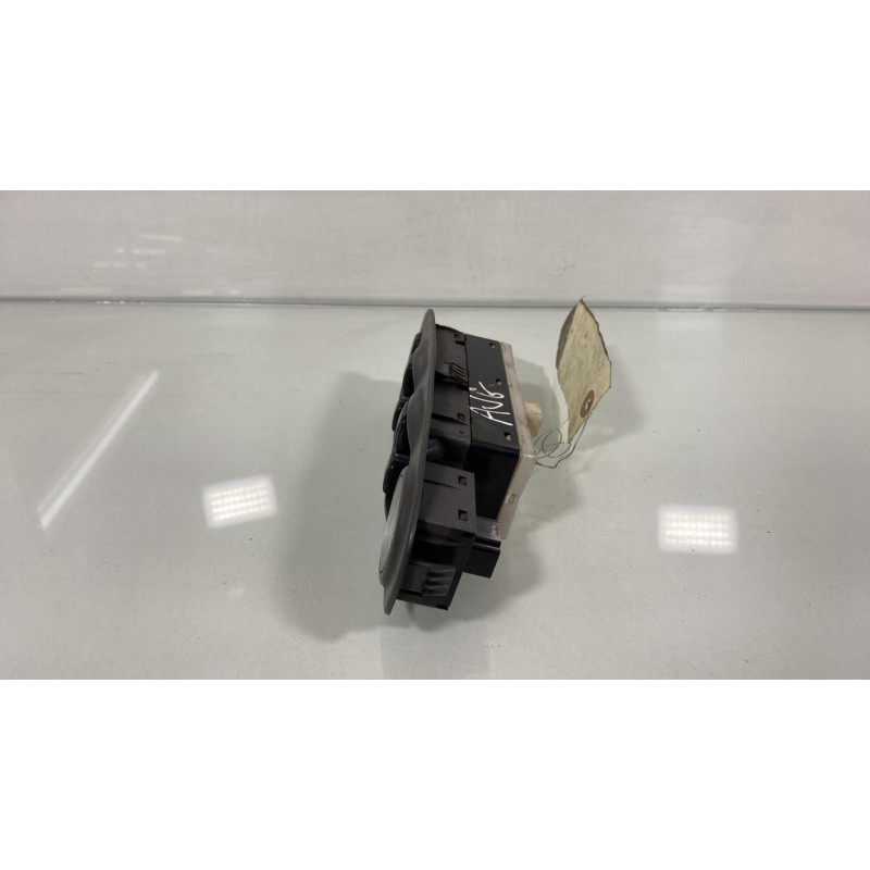Interrupteur de leve vitre avant gauche HYUNDAI ACCENT 2 Photo n°2