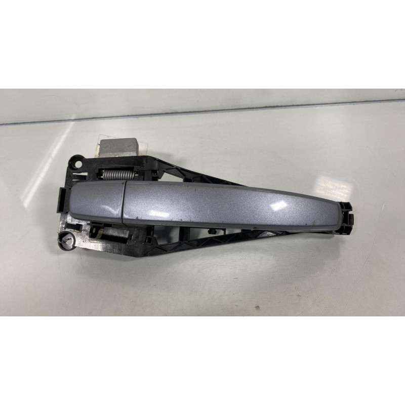 Poignee porte avant droit OPEL ASTRA H Photo n°1
