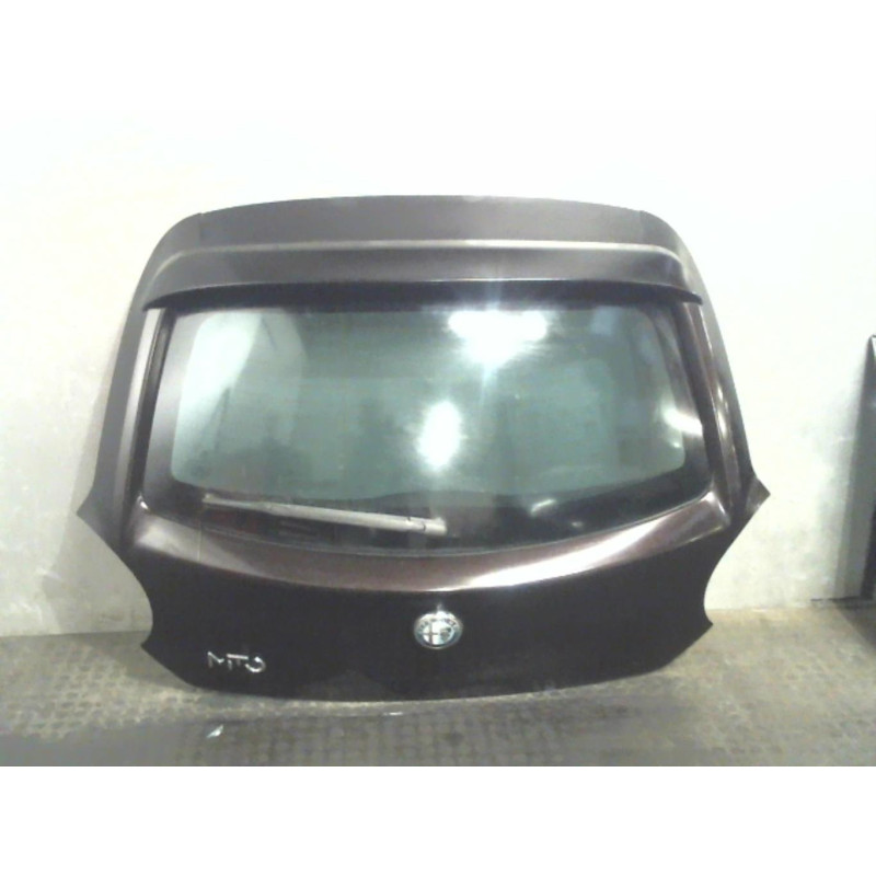 Malle/Hayon arriere ALFA ROMEO MITO Photo n°1